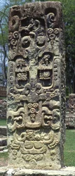 Rückseite der Stela B, Copan, Spätklassische Periode, 731 n. Chr.